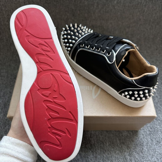 Kuqihao europäische Brettschuhe lässig Schnürfalte Nietschuh neuer rot-solcher Männerschuhe cl trendy modische Schuhe vielseitig 9913 Schwarz 42