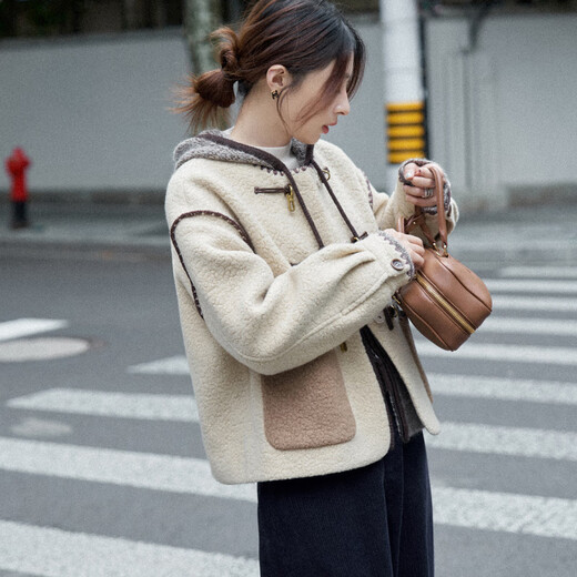 LE BEMIO line drawing studio Costatopia high-quality wool handmade shell embroidery contrasting color lamb wool jacket milk tea color pre-sale XS