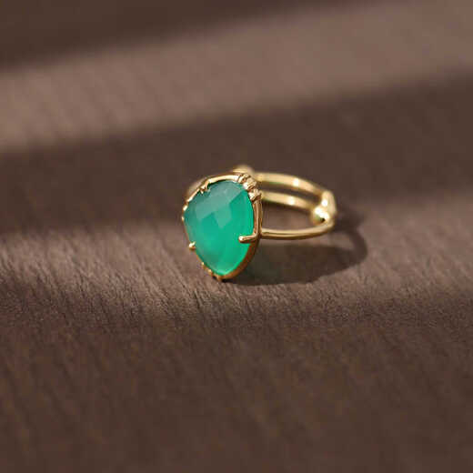 Floating lotus cut gem red column elongated exquisite free and easy personality double ball adjustable live ring design spot green agate medium size special shape