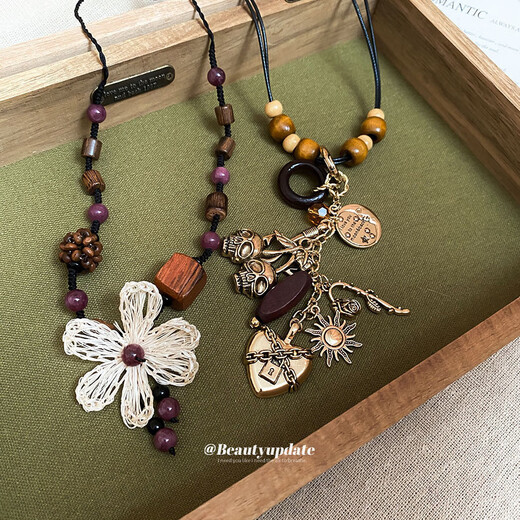 Cuero cuentas de arroz de flores collar de lafita
