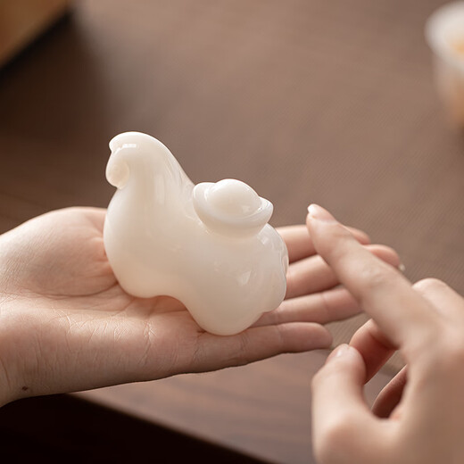 SUSHI CERAMICS ice jade porcelain, immediately rich tea pet ornaments, tea tray, tea table, creative ornaments, gift box, high-end souvenirs