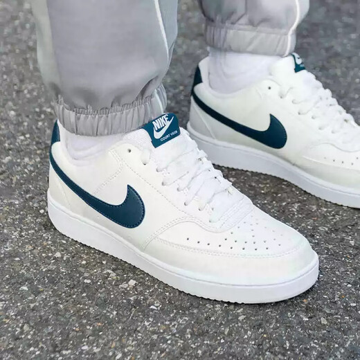 Nike Men's Chaussures 2025 Été Nouvelle version simple Air Force One Court Sports Chaussures Couleur de blé Contrôle HQ4867-101 Sail blanc / Ortel Deep Sea Blue 45