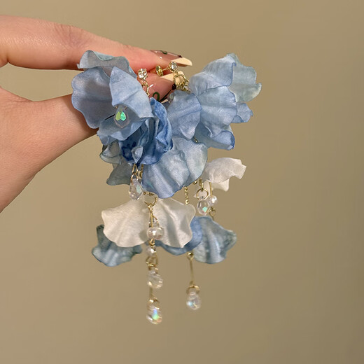 QMXD rose ice tea blue tassel flower earrings for women, high-end holiday style niche earrings, beautiful earrings, earrings, blue flower tassels, a pair