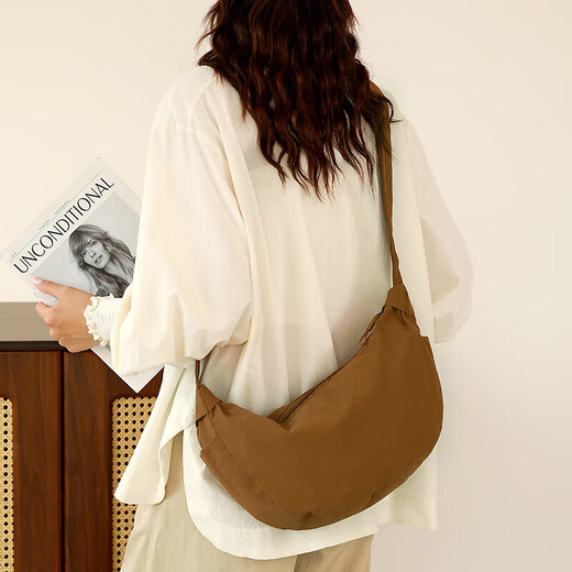 Nylon cloth Japanese large capacity shoulder bag dumpling bag lightweight casual versatile fashion trend simple crossbody bag for women khaki