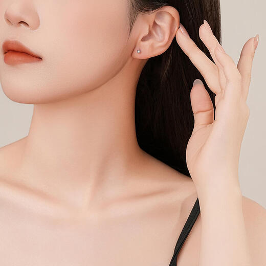 Chao Acer Platinum Earrings for Women PT950 Earrings Small Round Beads as a Birthday Gift for My Girlfriend Priced at RMB 90 0.55g, One Pair (Free Silicone Ear Plugs)