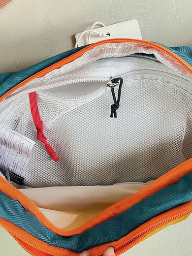 Small Eagle Beak Daylight Waist Bag Crossbody Bag Black