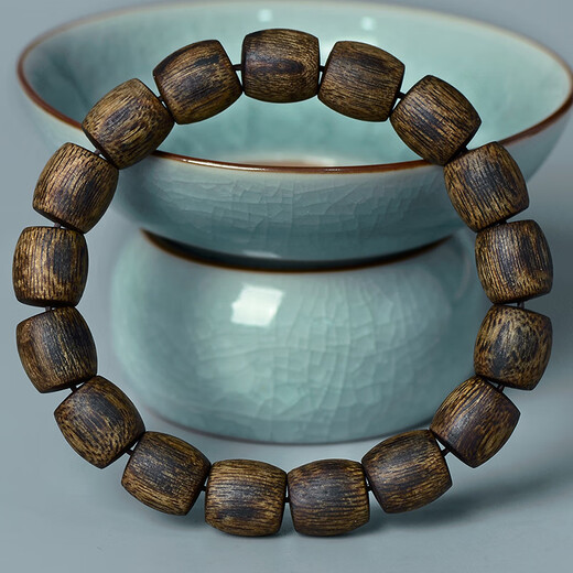 Tanjing Hainan Qi Nan Agarwood Bracelet Perles de seau de 11 mm pour hommes et femmes. Guoxiang Series Hainan Yingge Green Chess Nan Agarwood Bracelet [Produit de soluté S9759] Perles de seau de bois d'agar de 11 mm en une seule pièce (adaptée à la circonférence de la main de 15 à 17 cm)
