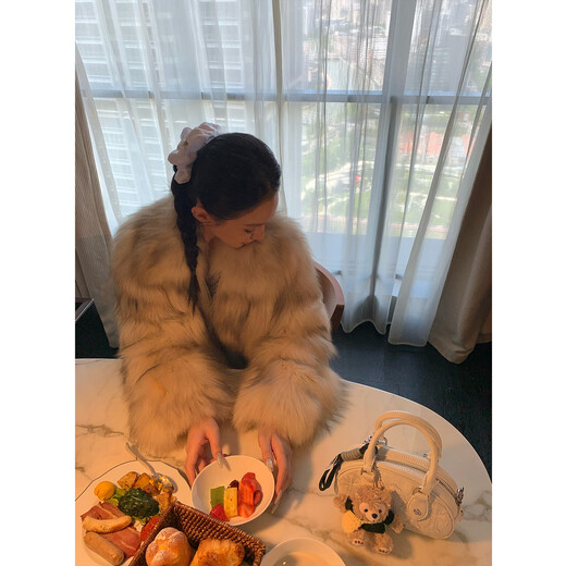 
COCO LIMITED fur Romantic resonance Finland imported SAGA silver fox lapel full fur fur amber camel (Jiaojie strongly promotes color) S