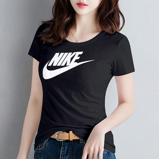 耐克（NIKE）女子夏季运动套装 跑步健身训练服休闲衣裤潮流时尚透气短袖短裤 短袖T恤+短裤/两件套 M