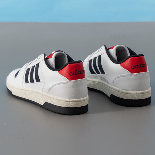 Adidas Chaussures masculines 2025 Été Nouvelles chaussures de sport confortables confortables en cuir bas-haut résistant aux petites chaussures blanches chaussures décontractées kk1283 39