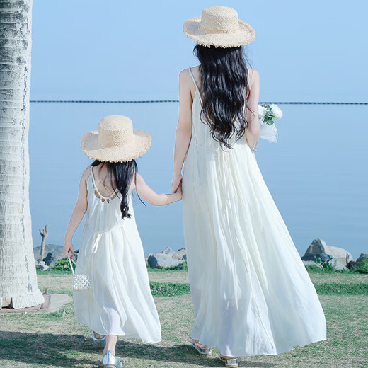 Chuangjingyi selects beach skirts for women, seaside vacation long skirts, mother-daughter parent-child outfits, dopamine outfits, summer 2025 new seaside, off-white, in stock, super good quality, not picky about body shape, 100 girls cm, weight 25-33 Jin Jin is equal to 0.5 kg