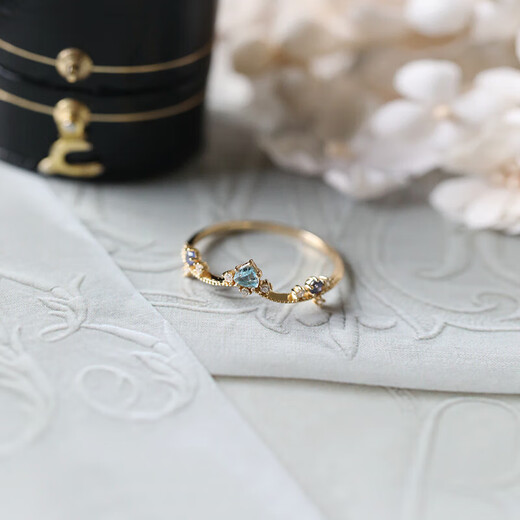 Fat Donglai's same tanzanite ring, chrysanthemum crown, super beautiful corolla topaz, tanzanite zircon, 925 silver gold-plated, darker stone, Hong Kong No. 9