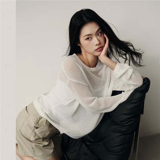Giordano [même style en Corée] Blouse micro-transparent pour les femmes blanc rond du cou rond Pullover pour les femmes 05355318 01 White L