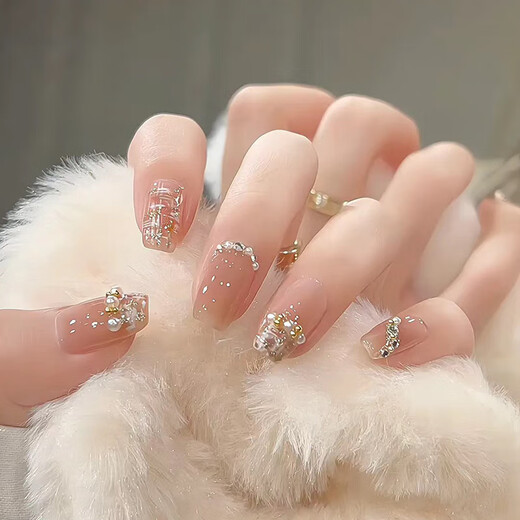 Meine sieben Tage Little Red Book handgezogene Rüstungen Großhandel Kurzer Nackt Smile Nagelkunst Nagelplatte Fertiger Nagel Patch gefälscht bis 1047 Crystal Purple Butterfly Phototherapie Klebstil