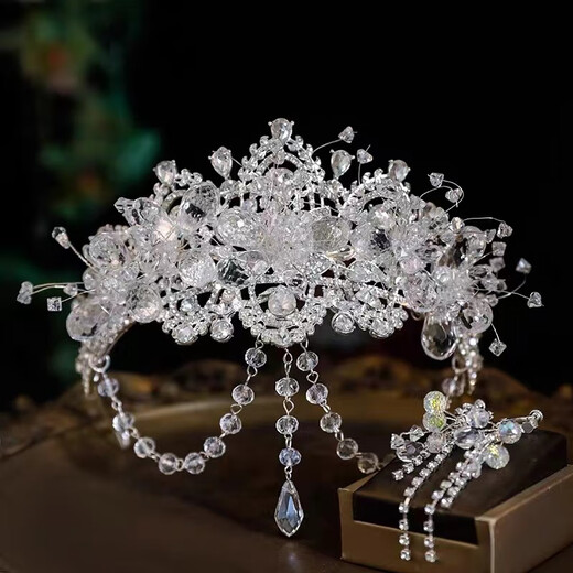 Langqing Bridal Crown Headdress Super Fairy Crystal Eyebrow High-end Princess Wedding Crown Wedding Dress Photo Accessories Crystal Crown + Earrings + Veil