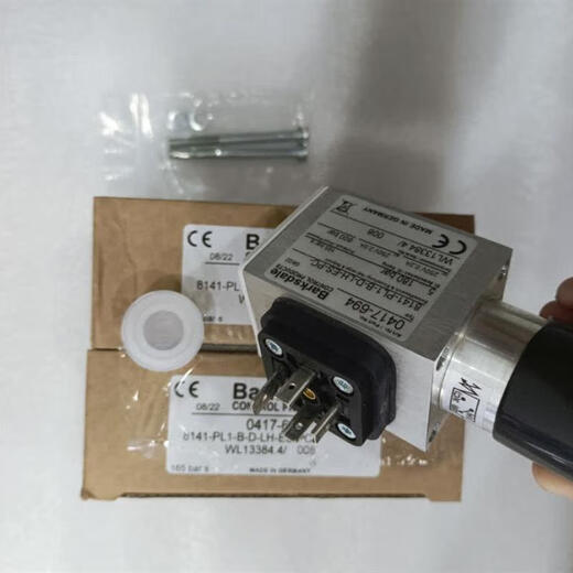 Brandneue Barksdale 0417-694 Druckschaltertemperatur-Senderspot-Verhandlung Bitte wenden Sie sich an den Kundendienst, um den Preis und den Lagerbestand zu bestätigen, bevor Sie eine Bestellung aufgeben