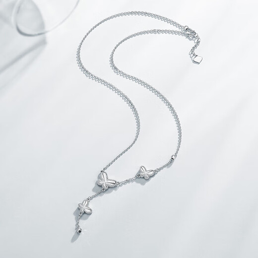 Chao Acer Platinum Butterfly PT950 Platinum Necklace Women's Necklace Birthday Gift for Women Priced at RMB 880 including labor costs 7.75g