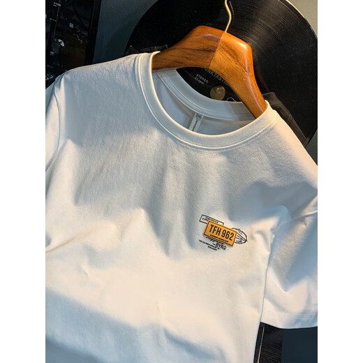 T-shirt blanc pour le t-shirt imprimé de tendance haut de gamme pour hommes pour hommes American Light Luxury Xinjiang Cotton T-shirt à manches courtes confortable Venture noire HJ9906-1 NO. Manche m adaptée à 90-108jin [Jin est égal à 0,5 kg]