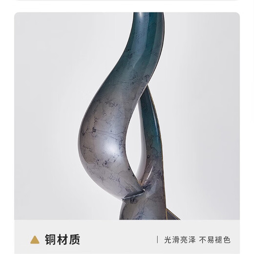 DEZZYS German brand is booming, light luxury art ornaments, entrance hall, office living room, fortune decoration, opening etiquette, high rise. Height is about 52cm.