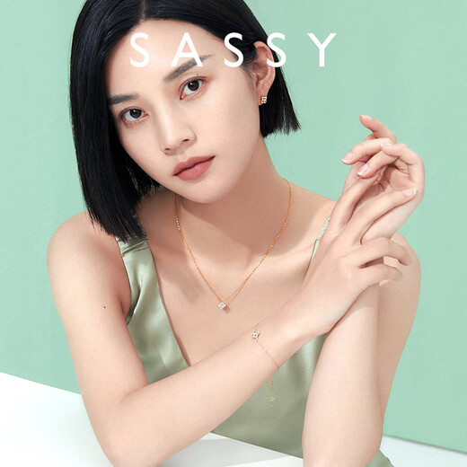 SASSY four-leaf clover 18K gold aquamarine necklace for women, stylish design, light luxury gem pendant, birthday gift for girlfriend