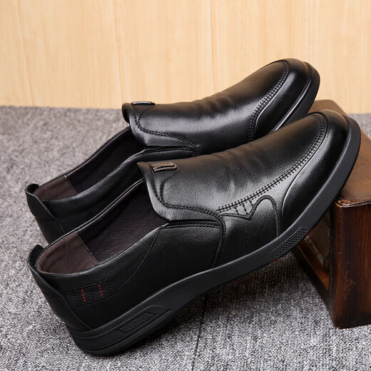 Abay Autumn e Invierno Capa de la cabeza de invierno zapatos para hombres de cuero suave zapatos casuales de cuero suave con un pie versátiles de cuero negro 2679 38