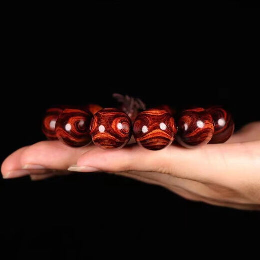 Huanghuali old material 20 bracelets, special high-end Buddha beads bracelet, rosary beads, men's bracelets, genuine new men and women. Huanghuali old material, 20 bracelets, special high-end Buddha beads bracelet, rosary beads, men's bracelets.