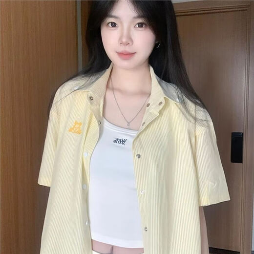 2025 Nouvelle veste de chemise à rayures jaune coréen pour femmes chemise paresseuse d'été t-shirt à manches courtes jaune 2xl recommandé 130-150jin [Jin est égal à 0,5 kg]