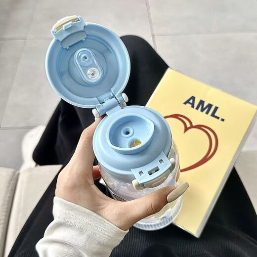 Internet celebrity ins style portable plastic water cup cartoon large capacity straw cup double drinking student male and female red apple cat 500ml