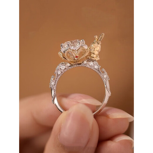 QUAMER rose rabbit inlaid moissanite ring refers to feminine and good-looking hand jewelry, niche and versatile couple Mo rose rabbit ring