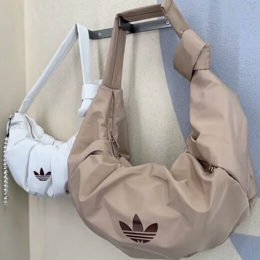 Adidas (adidas) Clover Women's Women's Rideled Cloud Sac à un épaule croisée Croissant Casual Sac KA9267 KA9272 Couleur de sable chaud KA9272 (48x33cm)