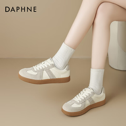 Daphne (Daphne) Chaussures d'entraînement allemandes pour les femmes 2025 Summer Souffer et les chaussures blanches polyvalentes sport épaisses semelles chaussures en amélioration
