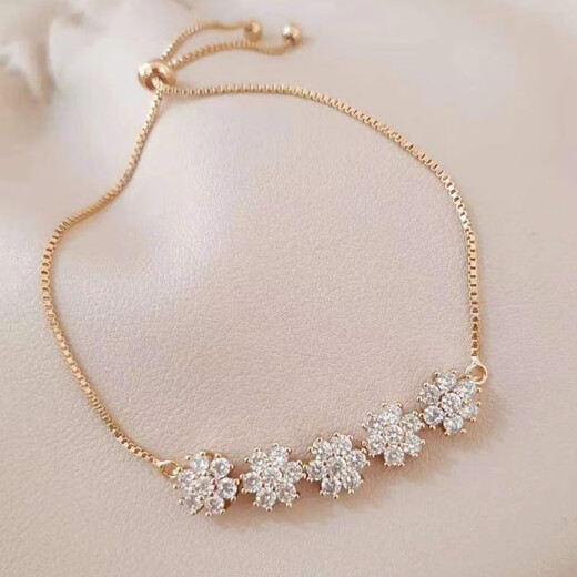 Jinwen Cross Border nuevo Diamond Set Butterfly Butterfly Personalidad Temperamento de personalidad de cobre pulsador de circón de circón en oro KC K-679