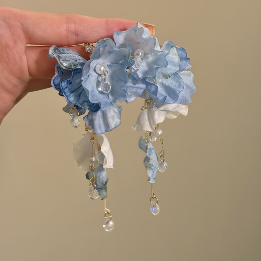 QMXD rose ice tea blue tassel flower earrings for women, high-end holiday style niche earrings, beautiful earrings, earrings, blue flower tassels, a pair