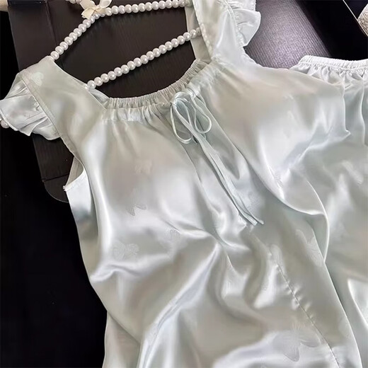 Otro pijama de seda de hielo de lujo ligero de alta gama para mujeres en almohadillas de pecho dulce de verano con pequeñas mangas de moscas pantalones pantalones cortos sueltos para el hogar set de dos piezas 935 almohadillas de cofre fijas de mariposa azul