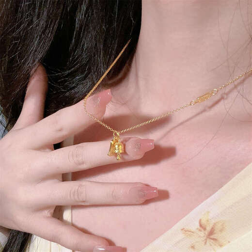 Only a pair of new Chinese style 18k gold Peace Bell Abacus Necklace for girls. Exquisite, compact and luxurious clavicle chain pendant design. Peace Bell Abacus Necklace.