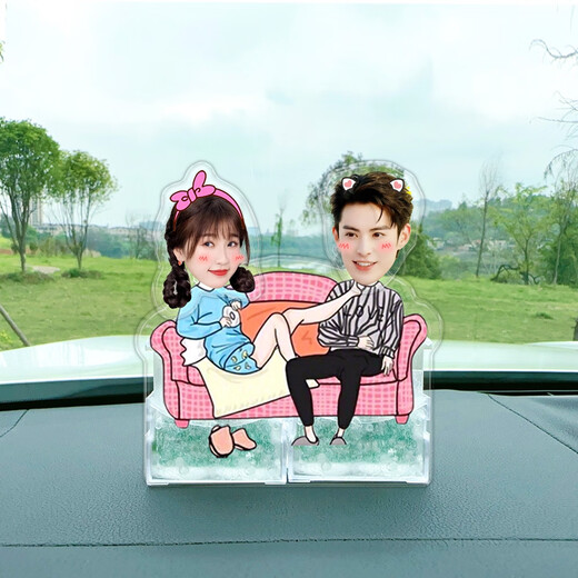 
Litian car ornaments solar automatic shaking head stand brand double couple humanoid shaking acrylic customization creativity single person 691 solar shaking head stand piece