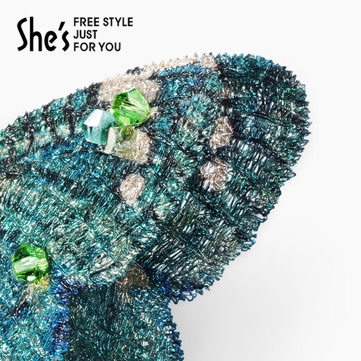 She s Qianzi embroidered butterfly high-end brooch for women, light luxury fashion corsage, coat coat pin, birthday gift for girlfriend