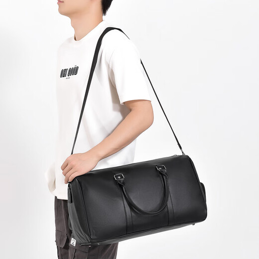 Large capacity travel bag handbag single shoulder crossbody bag business casual duffle bag men wet dry and separate fitness bag black