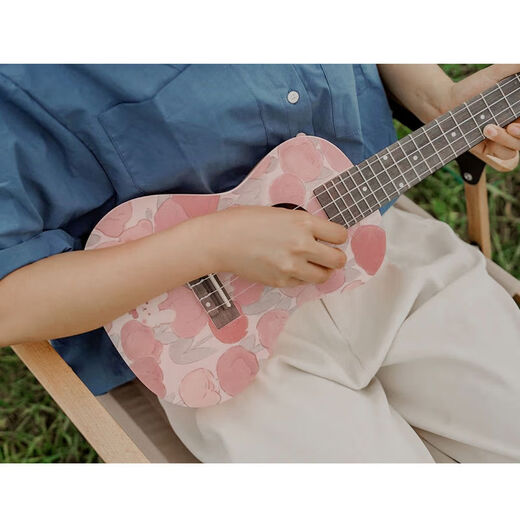 
OTHER high-value 21-inch entry-level beginner cute ukulele boys and girls small guitar children 23-inch musical instrument Tulip bear model 23-inch