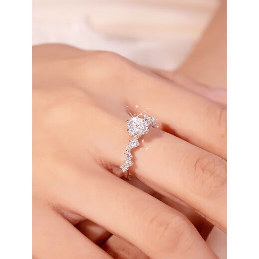 DR moissanite diamond ring platinum sterling silver ring women's fashionable proposal wedding Galaxy Secret Wedding Ring Ceremony 1 carat-Galaxy Shengshi Diamond Ring Close Contact Customer