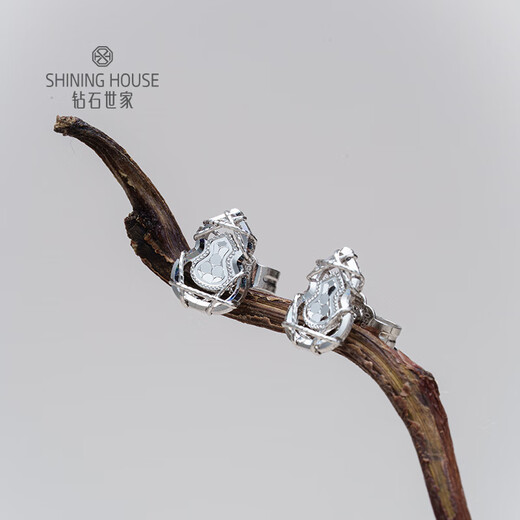 Diamond Family PT950 platinum earrings, gourd platinum earrings, platinum earrings, sparkling good luck gift for girlfriend, single, about 1g