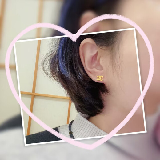 Chinese Valentine's Day gift for Chinese Valentine's Day, golden double C earrings for wife, special earrings, jewelry, 18k gold necklace, double C straight needle