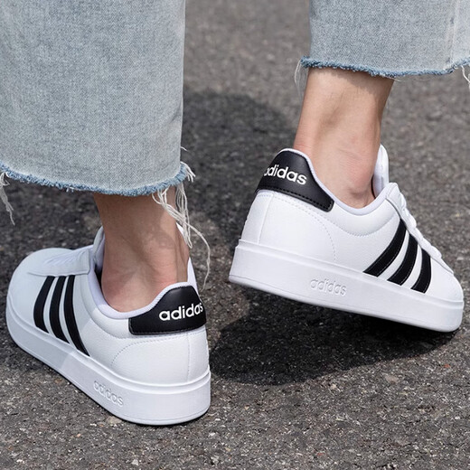 Adidas official ship store men's shoes, new summer sports shoes, wear-resistant training shoes, skateboard shoes, breathable casual shoes, men 9195-white-leather three-striped shoes 39