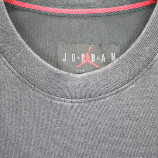 Nike (Nike) Jordan Herren Old Sports Kurzarm T-Shirt DA2694-010AC Offizieller authentischer DA2694-010 Ein Lagerhaus einige zufällig gesendete XS ist groß und lang, für etwa 110 Jin geeignet [Jin entspricht 0,5 kg]