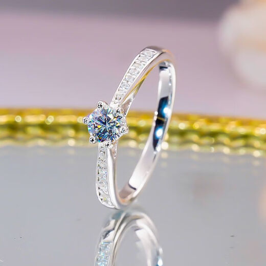 18pt950 moissanite diamond ring for women, fashionable classic six-claw straight arm 30-cent diamond ring for engagement ring 2g 30-cent size 8