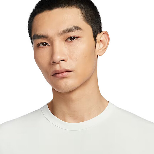耐克（NIKE）冰丝凉爽短袖男装夏季小勾子圆领宽松透气快干运动服学生T恤上衣 HV4882-121 165 S //84A