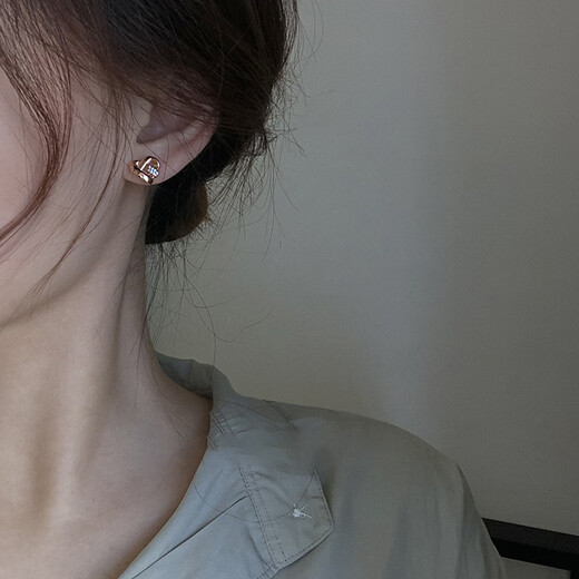 DL 1998 Fat Donglai same color gold earrings S999 silver needle rose gold love earrings 2025 new light luxury earrings without rose gold love earrings