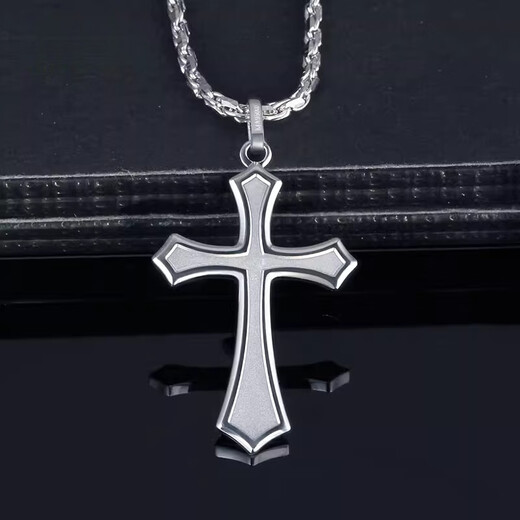 Nilan Fat Donglai's same style pt950 platinum cross necklace pendant for men PT950 platinum pendant fashionable platinum pendant. The pendant weighs about 3.9 grams.