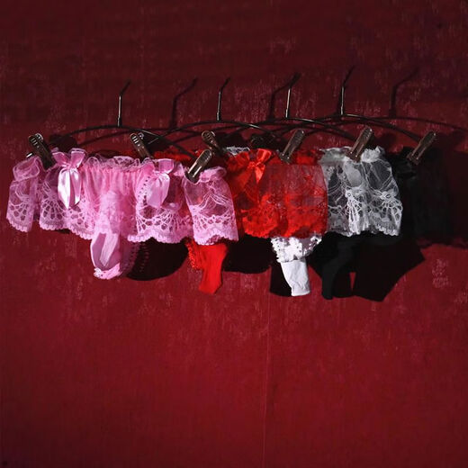 Men's triangle gun egg separation alternative thong underwear sexy pure desire men's fun underwear thong underwear men's underwear lace skirt thong opening black suspenders