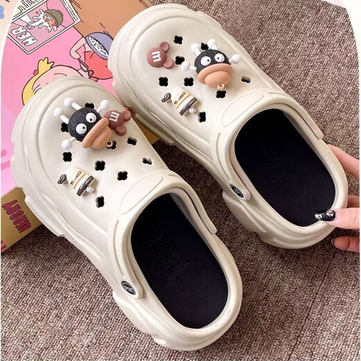 Chaussures de trous filés à sept couleurs pour la plage de la plage pour femmes respectueuse de l'environnement et non glissé à talon haut talon épais semelle sandales de mode de mode blanche 38-39